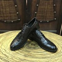 محصولات چرمی - کفش مردانه از چرم اصل شترمرغ در 2 رنگ مشکی و عسلی مخصوص خاص پسندا ضمانت کیفیت و اصالت کالا با دوختی ظریف و زیبایی خاص- کفش مردانه